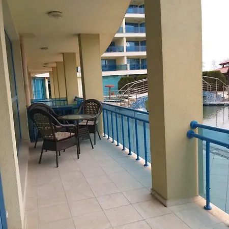 Private In Marina Holiday Club Поморие